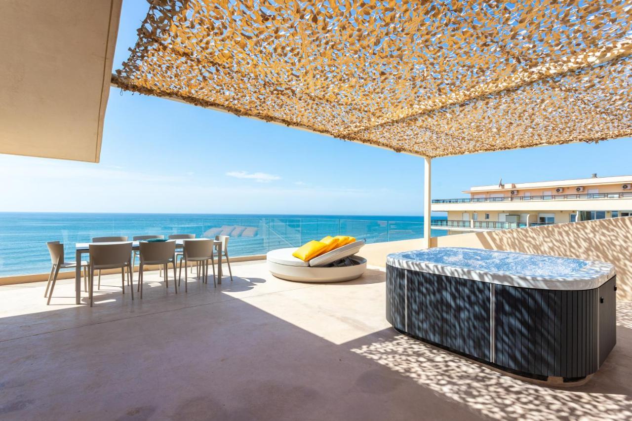 Higueron Rental Beach Club Suites 베날마데나코스타 외부 사진