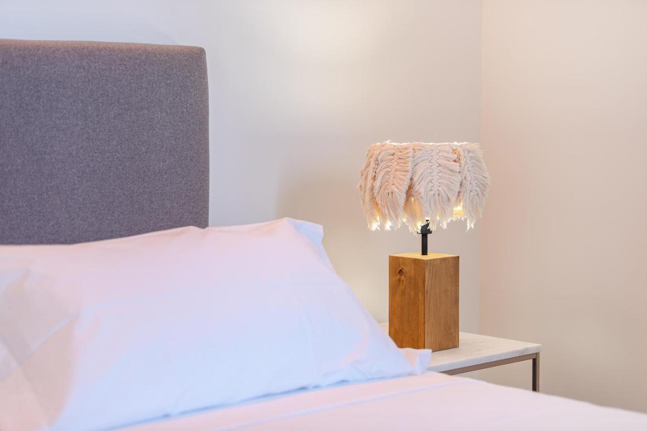 Higueron Rental Beach Club Suites 베날마데나코스타 외부 사진