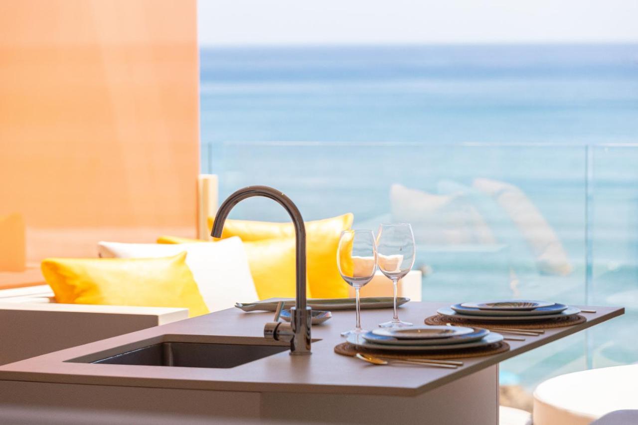 Higueron Rental Beach Club Suites 베날마데나코스타 외부 사진