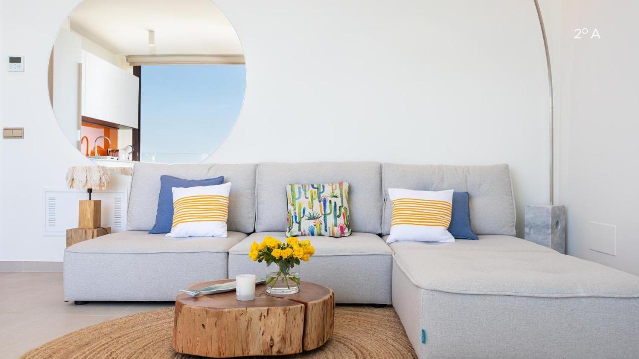 Higueron Rental Beach Club Suites 베날마데나코스타 외부 사진