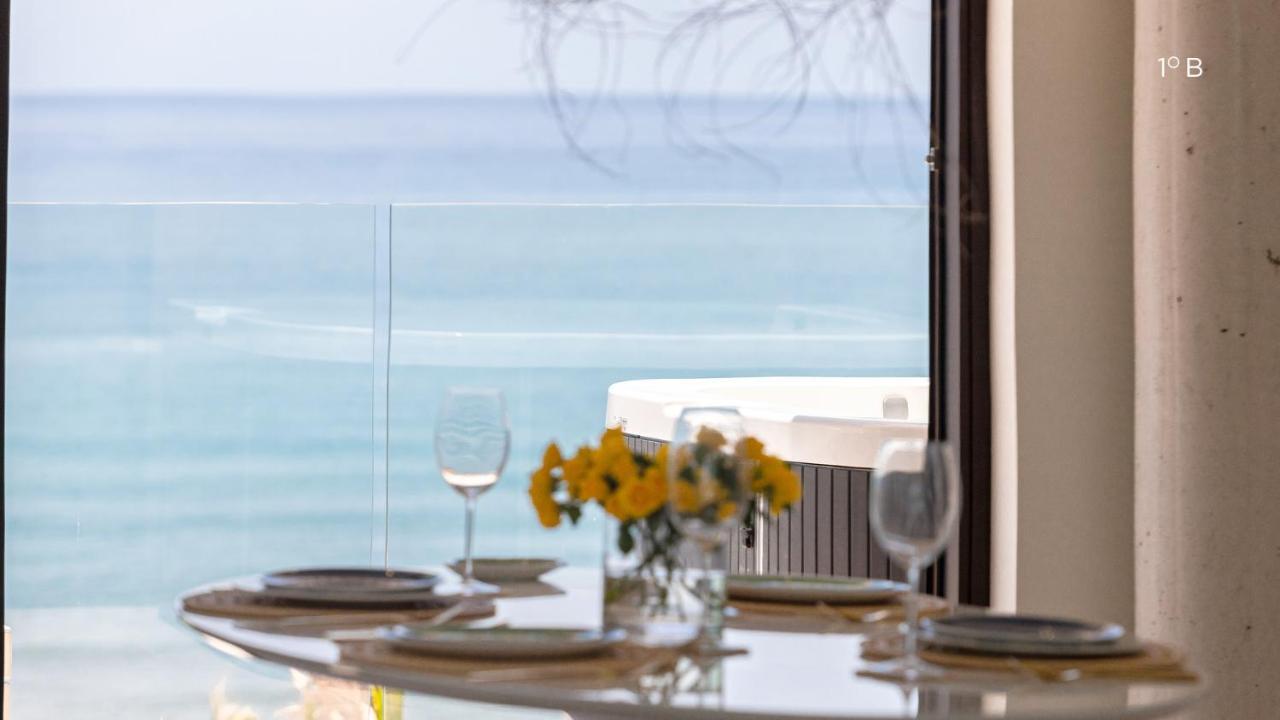 Higueron Rental Beach Club Suites 베날마데나코스타 외부 사진
